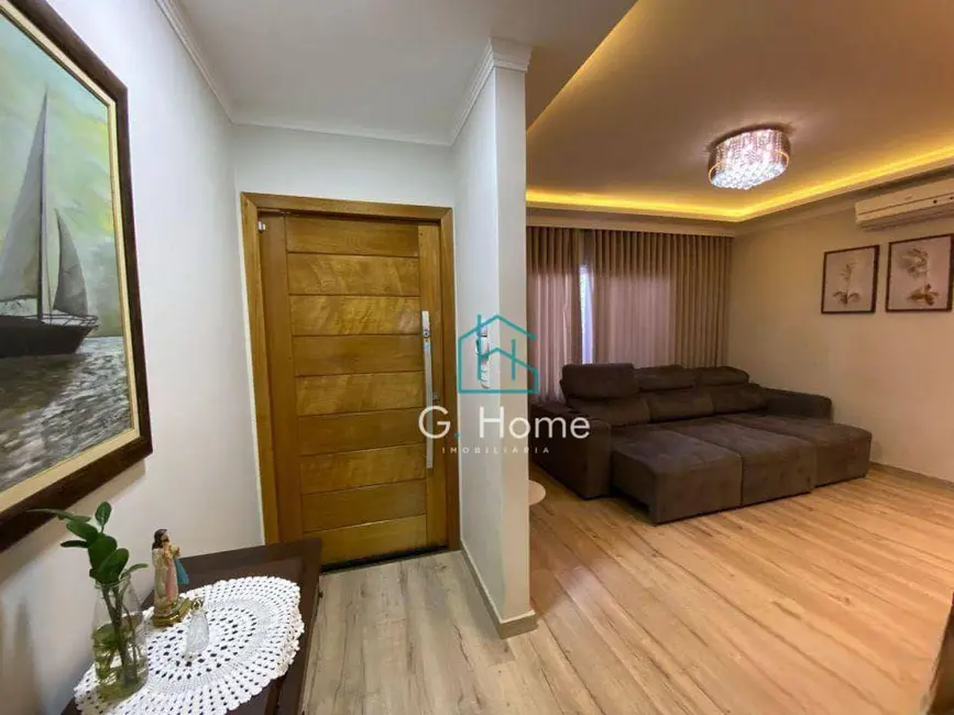 Casa com 5 quartos à venda, 225m2 em Ibipora - PR - imagem 4 Foto 4 de Casa com 5 quartos à venda, 225m2 em Ibipora - PR