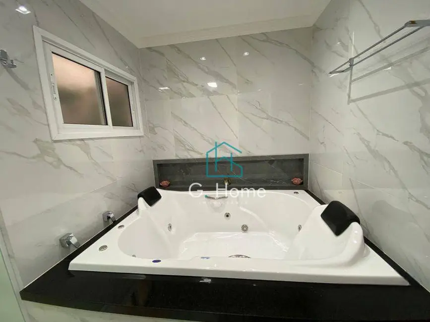 Casa com 5 quartos à venda, 225m2 em Ibipora - PR - imagem 9 Foto 9 de Casa com 5 quartos à venda, 225m2 em Ibipora - PR