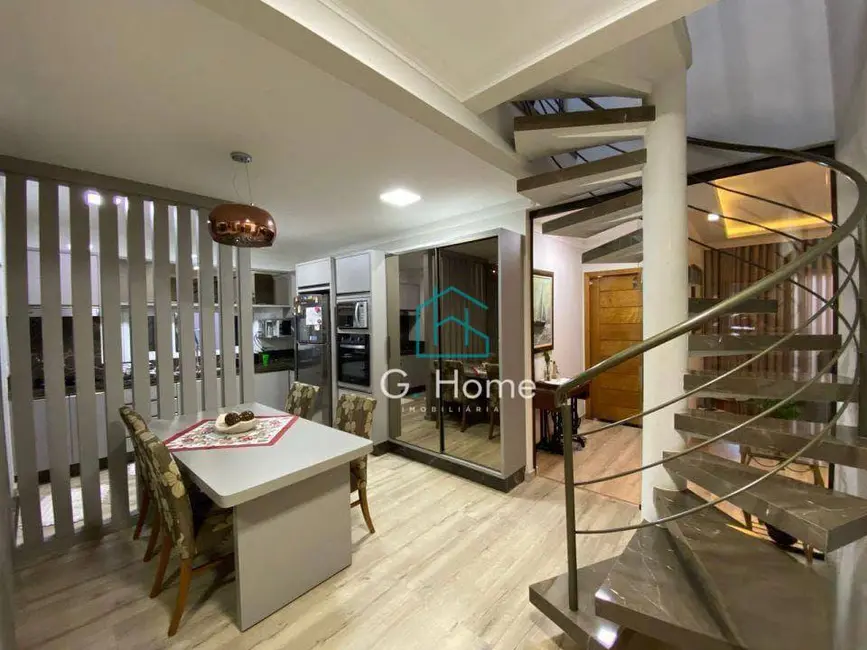 Casa com 5 quartos à venda, 225m2 em Ibipora - PR - imagem 6 Foto 6 de Casa com 5 quartos à venda, 225m2 em Ibipora - PR