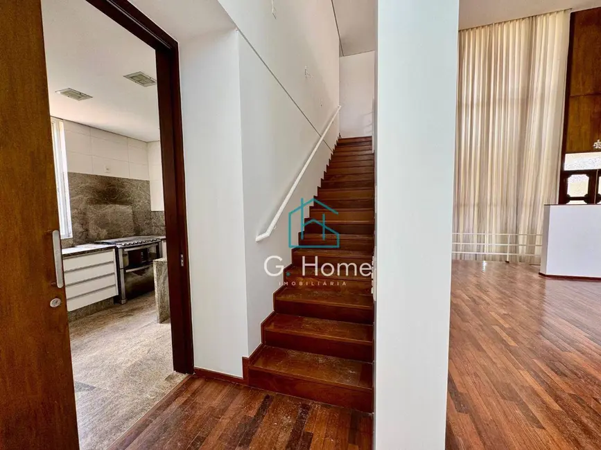 Foto 8 de Sobrado com 5 quartos à venda, 360m2 em Esperança, Londrina - PR