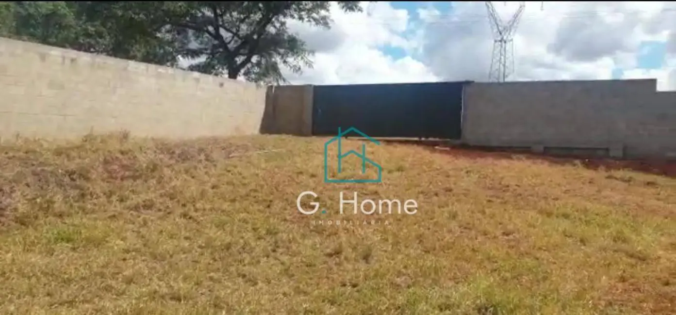 Chácara com 4 quartos à venda, 4952m2 em Dom Pedro I, Londrina - PR - imagem 7 Foto 7 de Chácara com 4 quartos à venda, 4952m2 em Dom Pedro I, Londrina - PR