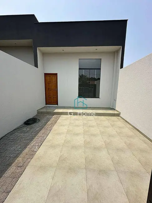 Foto 2 de Casa com 2 quartos à venda, 125m2 em Bandeirantes, Londrina - PR