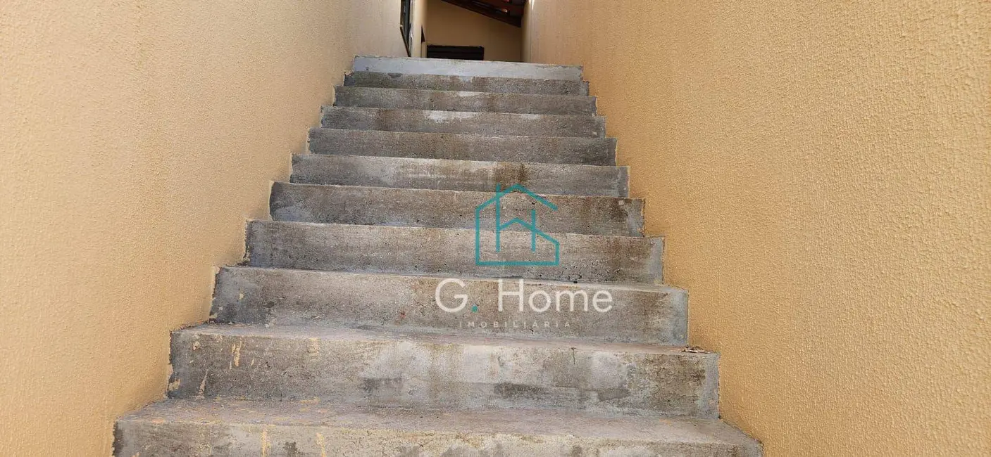 Casa com 3 quartos à venda, 180m2 em Colúmbia, Londrina - PR - imagem 8 Foto 8 de Casa com 3 quartos à venda, 180m2 em Colúmbia, Londrina - PR