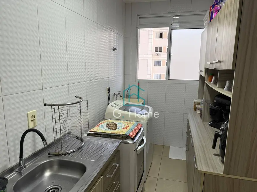 Apartamento com 2 quartos à venda, 47m2 em Conjunto Farid Libos, Londrina - PR - imagem 6 Foto 6 de Apartamento com 2 quartos à venda, 47m2 em Conjunto Farid Libos, Londrina - PR