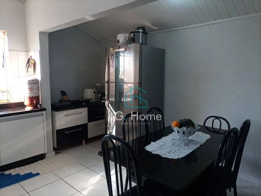 Foto 8 de Casa com 3 quartos à venda, 200m2 em Parigot de Souza 2, Londrina - PR