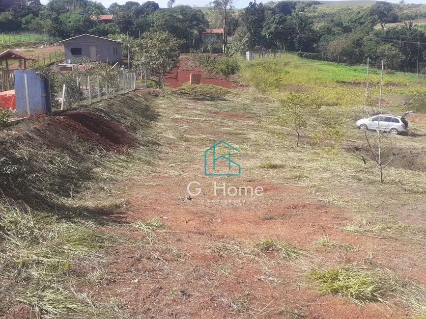 Foto 3 de Chácara com 1 quarto à venda, 1000m2 em Conjunto Habitacional Jamile Dequech, Londrina - PR