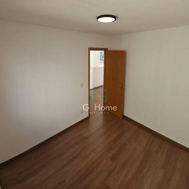 Apartamento com 2 quartos à venda, 50m2 em Jardim Maria Luiza, Londrina - PR - imagem 6 Foto 6 de Apartamento com 2 quartos à venda, 50m2 em Jardim Maria Luiza, Londrina - PR