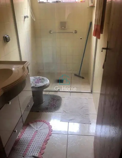 Casa com 3 quartos à venda, 250m2 em Ideal, Londrina - PR - imagem 7 Foto 7 de Casa com 3 quartos à venda, 250m2 em Ideal, Londrina - PR