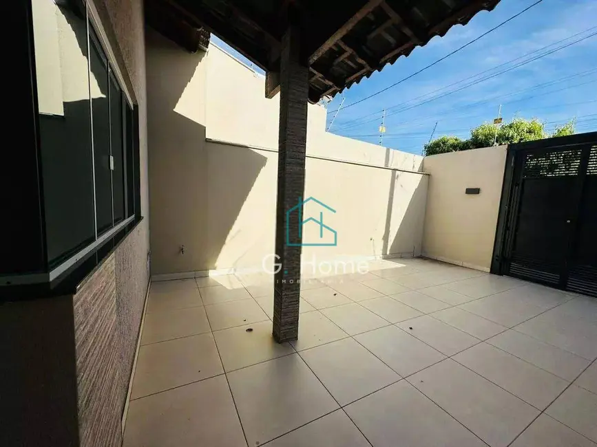 Foto 2 de Casa com 2 quartos à venda, 125m2 em Conjunto Habitacional Alexandre Urbanas, Londrina - PR