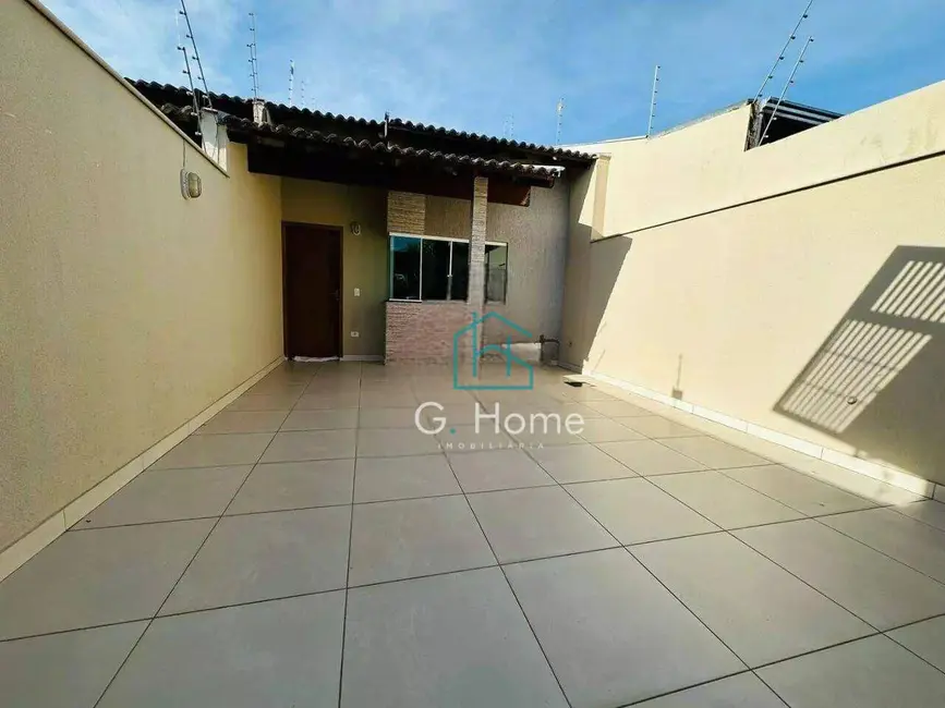 Foto 1 de Casa com 2 quartos à venda, 125m2 em Conjunto Habitacional Alexandre Urbanas, Londrina - PR