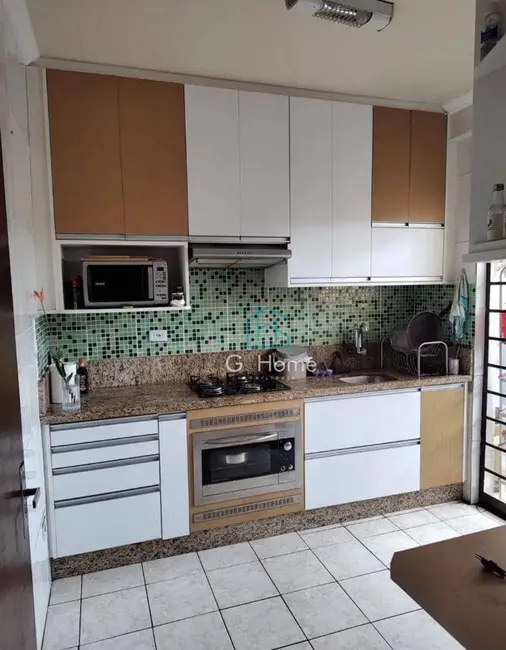 Apartamento com 2 quartos à venda, 69m2 em Centro, Londrina - PR - imagem 4 Foto 4 de Apartamento com 2 quartos à venda, 69m2 em Centro, Londrina - PR