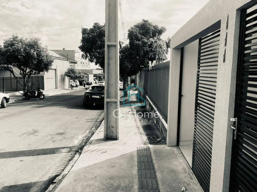 Casa com 2 quartos à venda, 127m2 em Londrina - PR - imagem 2 Foto 2 de Casa com 2 quartos à venda, 127m2 em Londrina - PR