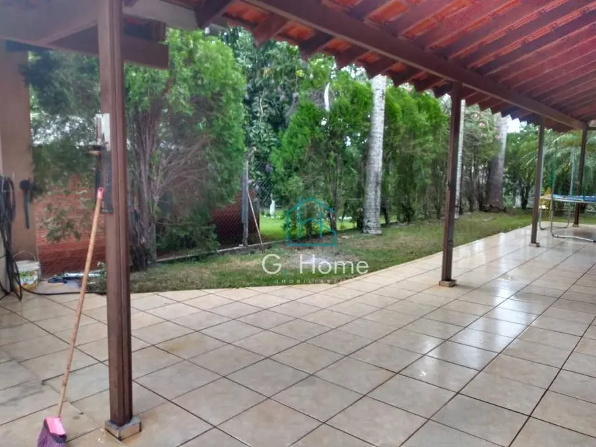 Chácara com 2 quartos à venda, 3000m2 em Londrina - PR - imagem 7 Foto 7 de Chácara com 2 quartos à venda, 3000m2 em Londrina - PR