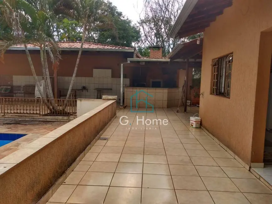 Chácara com 2 quartos à venda, 3000m2 em Londrina - PR - imagem 6 Foto 6 de Chácara com 2 quartos à venda, 3000m2 em Londrina - PR