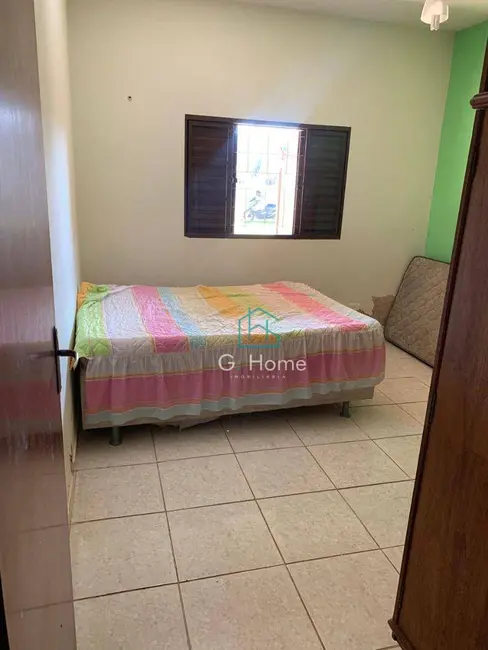 Chácara com 2 quartos à venda, 3000m2 em Londrina - PR - imagem 4 Foto 4 de Chácara com 2 quartos à venda, 3000m2 em Londrina - PR
