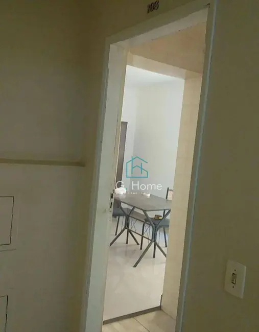 Apartamento com 2 quartos à venda, 40m2 em Centro, Londrina - PR - imagem 5 Foto 5 de Apartamento com 2 quartos à venda, 40m2 em Centro, Londrina - PR