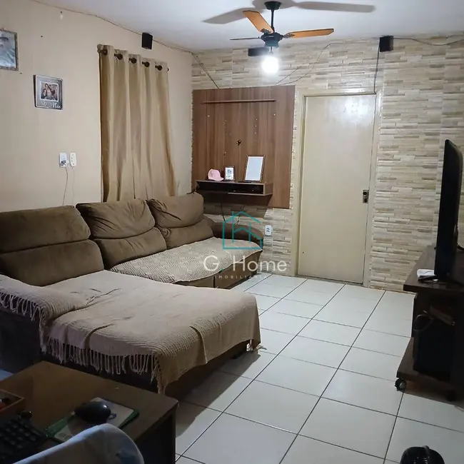 Casa com 2 quartos à venda, 200m2 em Eucaliptos, Londrina - PR - imagem 6 Foto 6 de Casa com 2 quartos à venda, 200m2 em Eucaliptos, Londrina - PR