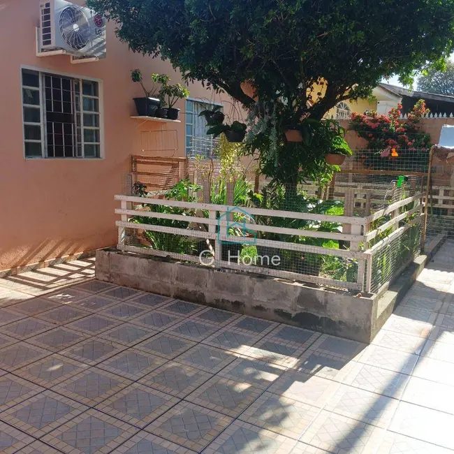 Casa com 2 quartos à venda, 200m2 em Eucaliptos, Londrina - PR - imagem 3 Foto 3 de Casa com 2 quartos à venda, 200m2 em Eucaliptos, Londrina - PR