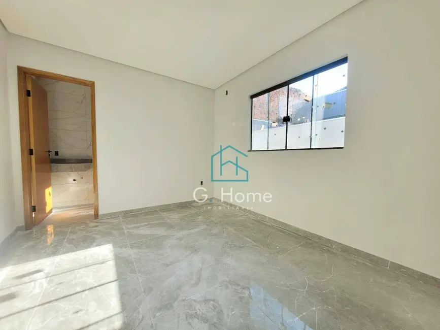 Casa com 3 quartos à venda, 151m2 em Leonor, Londrina - PR - imagem 7 Foto 7 de Casa com 3 quartos à venda, 151m2 em Leonor, Londrina - PR
