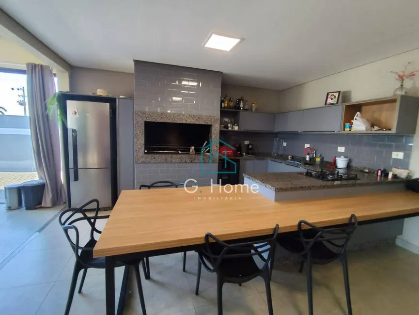 Chácara com 3 quartos à venda, 442m2 em Centro, Alvorada Do Sul - PR - imagem 8 Foto 8 de Chácara com 3 quartos à venda, 442m2 em Centro, Alvorada Do Sul - PR