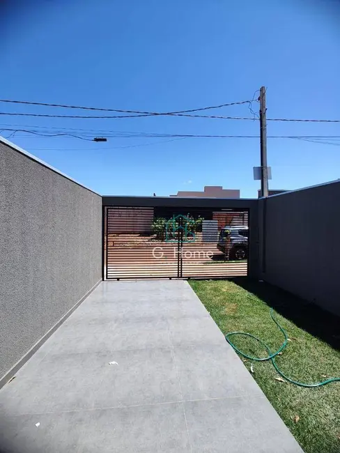 Foto 2 de Casa com 2 quartos à venda, 125m2 em Jardim Padovani, Londrina - PR