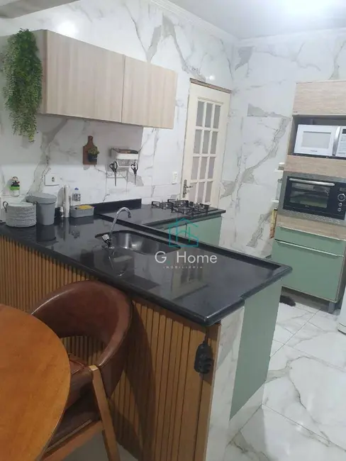 Casa com 3 quartos à venda, 125m2 em Jardim Continental, Londrina - PR - imagem 6 Foto 6 de Casa com 3 quartos à venda, 125m2 em Jardim Continental, Londrina - PR