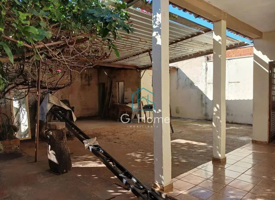 Casa com 4 quartos à venda, 250m2 em Alto da Boa Vista, Londrina - PR - imagem 4 Foto 4 de Casa com 4 quartos à venda, 250m2 em Alto da Boa Vista, Londrina - PR