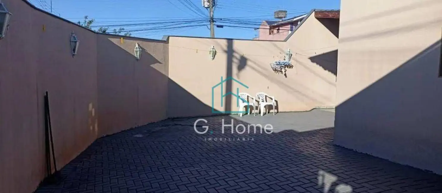Casa com 3 quartos à venda, 198m2 em Conjunto Habitacional José Garcia Molina, Londrina - PR - imagem 3 Foto 3 de Casa com 3 quartos à venda, 198m2 em Conjunto Habitacional José Garcia Molina, Londrina - PR