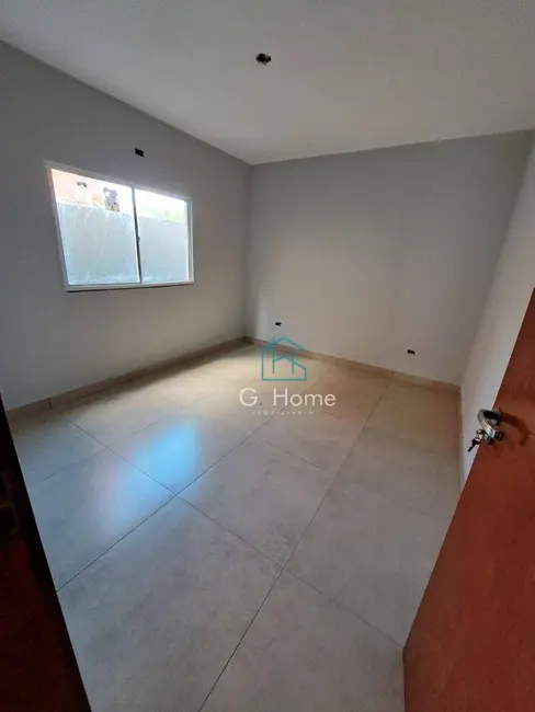 Casa com 2 quartos à venda, 125m2 em Jardim Colúmbia D, Londrina - PR - imagem 7 Foto 7 de Casa com 2 quartos à venda, 125m2 em Jardim Colúmbia D, Londrina - PR