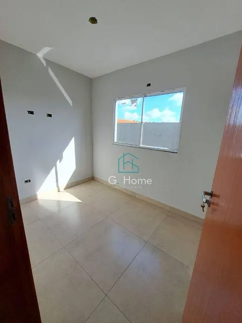 Casa com 3 quartos à venda, 125m2 em Jardim Colúmbia D, Londrina - PR - imagem 8 Foto 8 de Casa com 3 quartos à venda, 125m2 em Jardim Colúmbia D, Londrina - PR