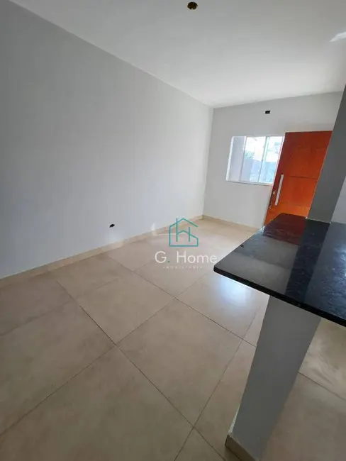 Casa com 3 quartos à venda, 125m2 em Jardim Colúmbia D, Londrina - PR - imagem 4 Foto 4 de Casa com 3 quartos à venda, 125m2 em Jardim Colúmbia D, Londrina - PR