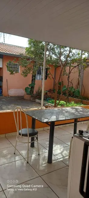 Casa com 3 quartos à venda, 276m2 em Conjunto Santa Rita 7, Londrina - PR - imagem 9 Foto 9 de Casa com 3 quartos à venda, 276m2 em Conjunto Santa Rita 7, Londrina - PR