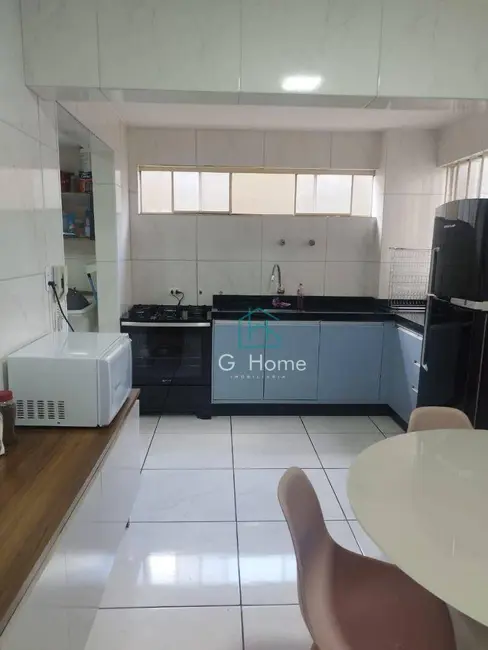 Apartamento com 3 quartos à venda, 140m2 em Centro, Londrina - PR - imagem 4 Foto 4 de Apartamento com 3 quartos à venda, 140m2 em Centro, Londrina - PR