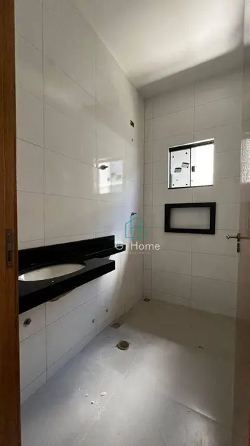 Casa com 2 quartos à venda, 125m2 em Conjunto Habitacional José Garcia Molina, Londrina - PR - imagem 1 Foto 1 de Casa com 2 quartos à venda, 125m2 em Conjunto Habitacional José Garcia Molina, Londrina - PR