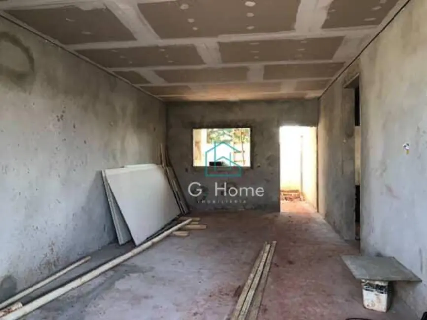 Casa com 3 quartos à venda, 200m2 em Jardim Planalto, Londrina - PR - imagem 4 Foto 4 de Casa com 3 quartos à venda, 200m2 em Jardim Planalto, Londrina - PR