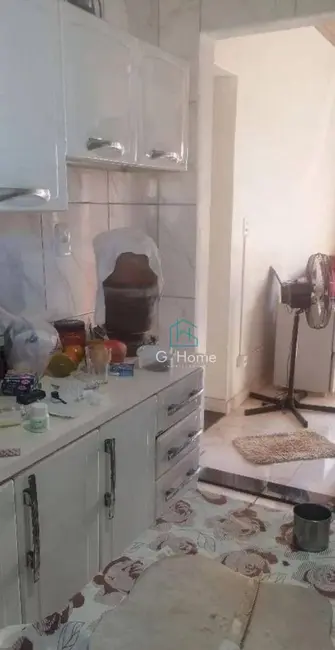 Casa com 2 quartos à venda, 250m2 em Jardim São Francisco de Assis, Londrina - PR - imagem 4 Foto 4 de Casa com 2 quartos à venda, 250m2 em Jardim São Francisco de Assis, Londrina - PR