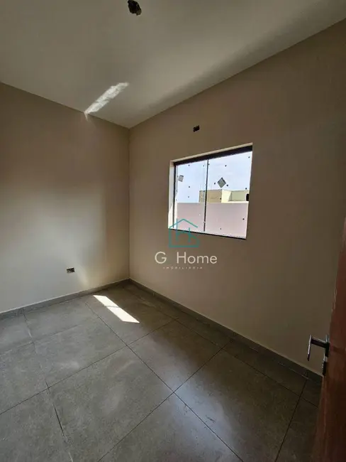 Casa com 3 quartos à venda, 125m2 em Conjunto Café, Londrina - PR - imagem 8 Foto 8 de Casa com 3 quartos à venda, 125m2 em Conjunto Café, Londrina - PR