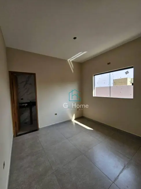 Casa com 3 quartos à venda, 125m2 em Conjunto Café, Londrina - PR - imagem 9 Foto 9 de Casa com 3 quartos à venda, 125m2 em Conjunto Café, Londrina - PR