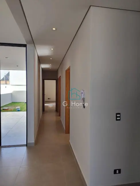 Casa com 3 quartos à venda, 250m2 em Loteamento Chamonix, Londrina - PR - imagem 5 Foto 5 de Casa com 3 quartos à venda, 250m2 em Loteamento Chamonix, Londrina - PR