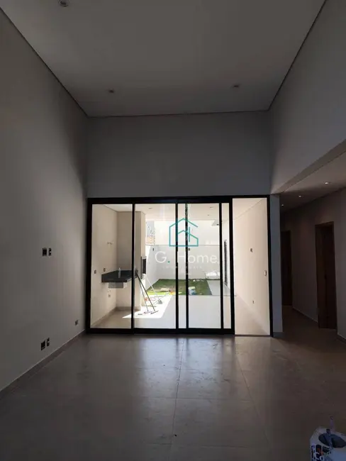 Casa com 3 quartos à venda, 250m2 em Loteamento Chamonix, Londrina - PR - imagem 2 Foto 2 de Casa com 3 quartos à venda, 250m2 em Loteamento Chamonix, Londrina - PR