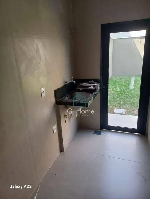 Sobrado com 3 quartos à venda, 180m2 em Andrade, Londrina - PR - imagem 8 Foto 8 de Sobrado com 3 quartos à venda, 180m2 em Andrade, Londrina - PR