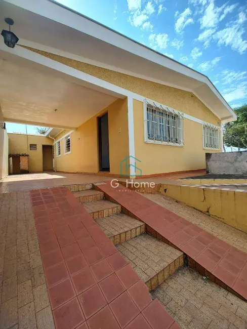 Casa com 3 quartos à venda, 553m2 em Califórnia, Londrina - PR - imagem 2 Foto 2 de Casa com 3 quartos à venda, 553m2 em Califórnia, Londrina - PR