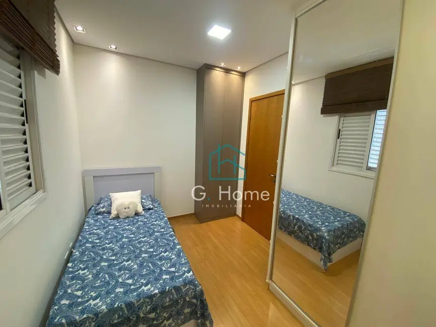 Apartamento com 2 quartos para alugar, 115m2 em Santa Rosa, Londrina - PR - imagem 8 Foto 8 de Apartamento com 2 quartos para alugar, 115m2 em Santa Rosa, Londrina - PR