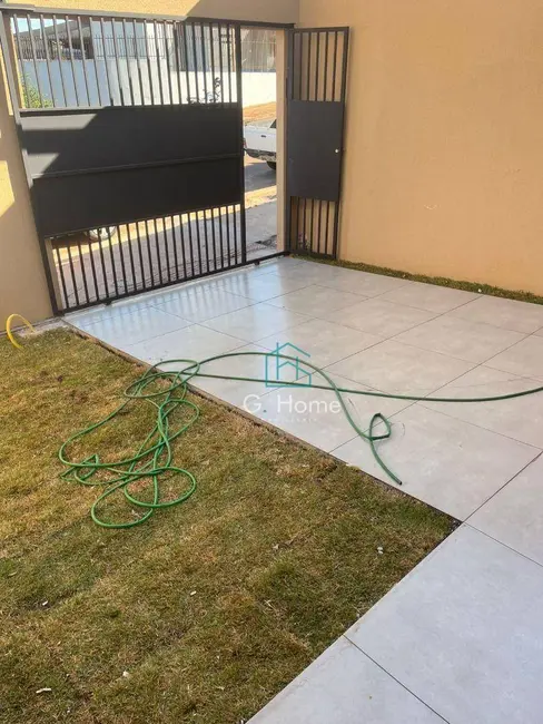 Casa com 3 quartos à venda, 148m2 em Colúmbia, Londrina - PR - imagem 2 Foto 2 de Casa com 3 quartos à venda, 148m2 em Colúmbia, Londrina - PR
