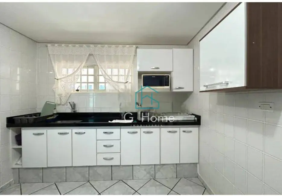 Casa com 3 quartos à venda, 300m2 em Santa Mônica, Londrina - PR - imagem 6 Foto 6 de Casa com 3 quartos à venda, 300m2 em Santa Mônica, Londrina - PR