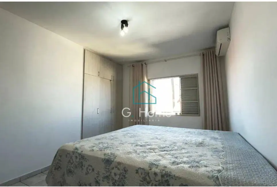 Casa com 3 quartos à venda, 300m2 em Santa Mônica, Londrina - PR - imagem 8 Foto 8 de Casa com 3 quartos à venda, 300m2 em Santa Mônica, Londrina - PR