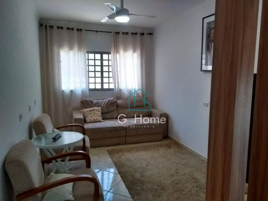 Sobrado com 4 quartos à venda, 260m2 em Cafezal, Londrina - PR - imagem 2 Foto 2 de Sobrado com 4 quartos à venda, 260m2 em Cafezal, Londrina - PR