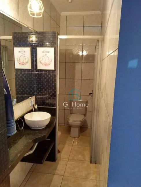 Sobrado com 4 quartos à venda, 260m2 em Cafezal, Londrina - PR - imagem 7 Foto 7 de Sobrado com 4 quartos à venda, 260m2 em Cafezal, Londrina - PR