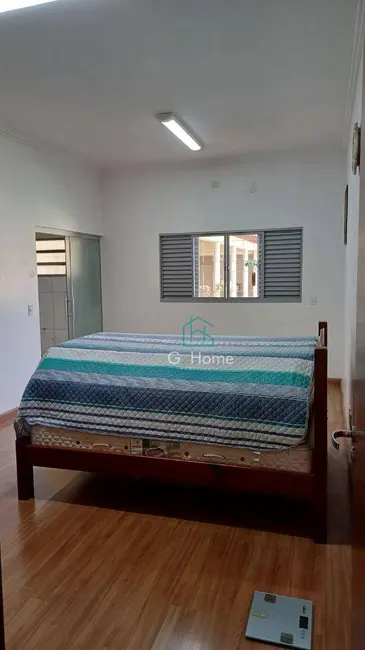 Casa com 4 quartos à venda, 500m2 em Mediterrâneo, Londrina - PR - imagem 9 Foto 9 de Casa com 4 quartos à venda, 500m2 em Mediterrâneo, Londrina - PR