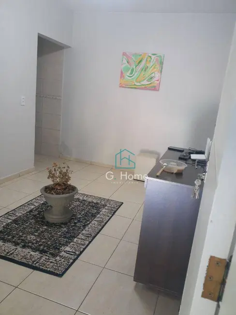 Casa com 1 quarto à venda, 250m2 em Jardim Planalto, Londrina - PR - imagem 2 Foto 2 de Casa com 1 quarto à venda, 250m2 em Jardim Planalto, Londrina - PR